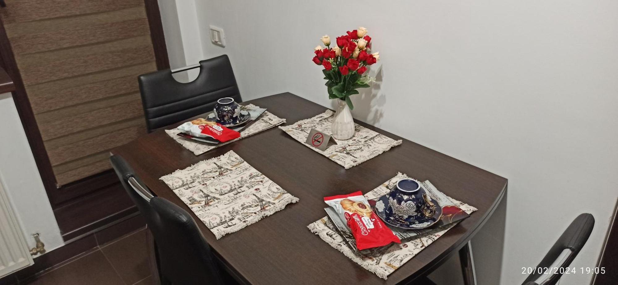 Apartamento Cozy Magic House - Unirii Square Bucarest Exterior foto